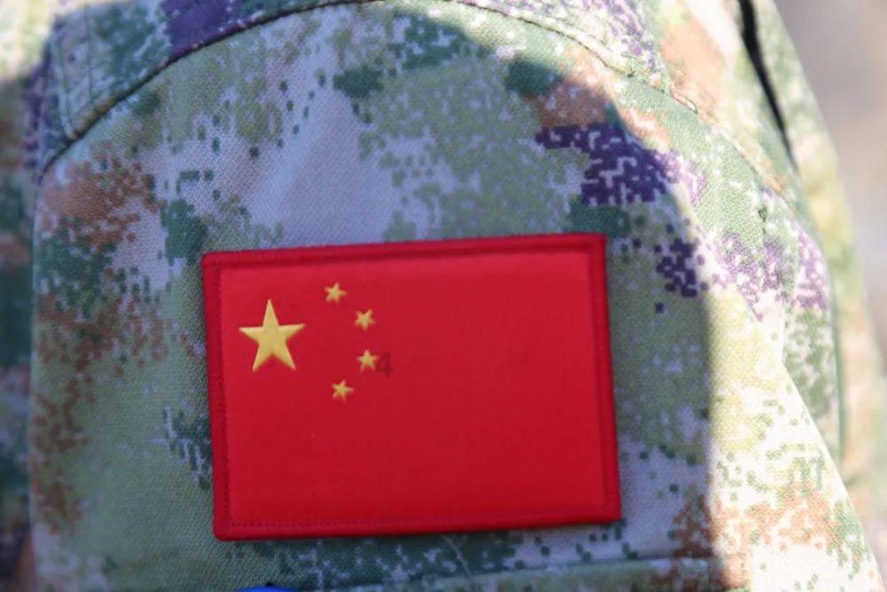 男孩 长得怎么样 哈哈哈!!?!?有问必答平台-专业解答你的疑问